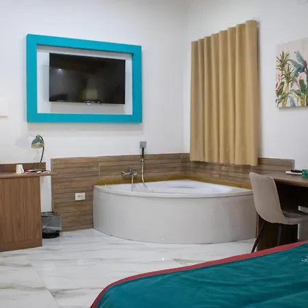 Augustea Travel Bed & Breakfast 3*