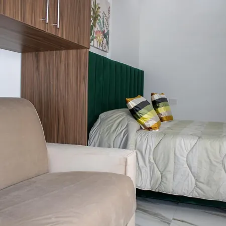 Augustea Travel Nocleg ze śniadaniem 3*
