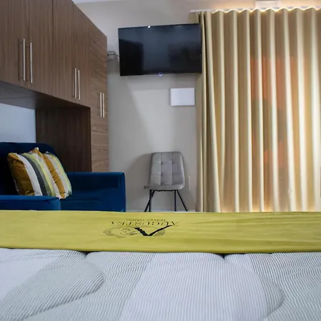 Nocleg ze śniadaniem Augustea Travel Frignano